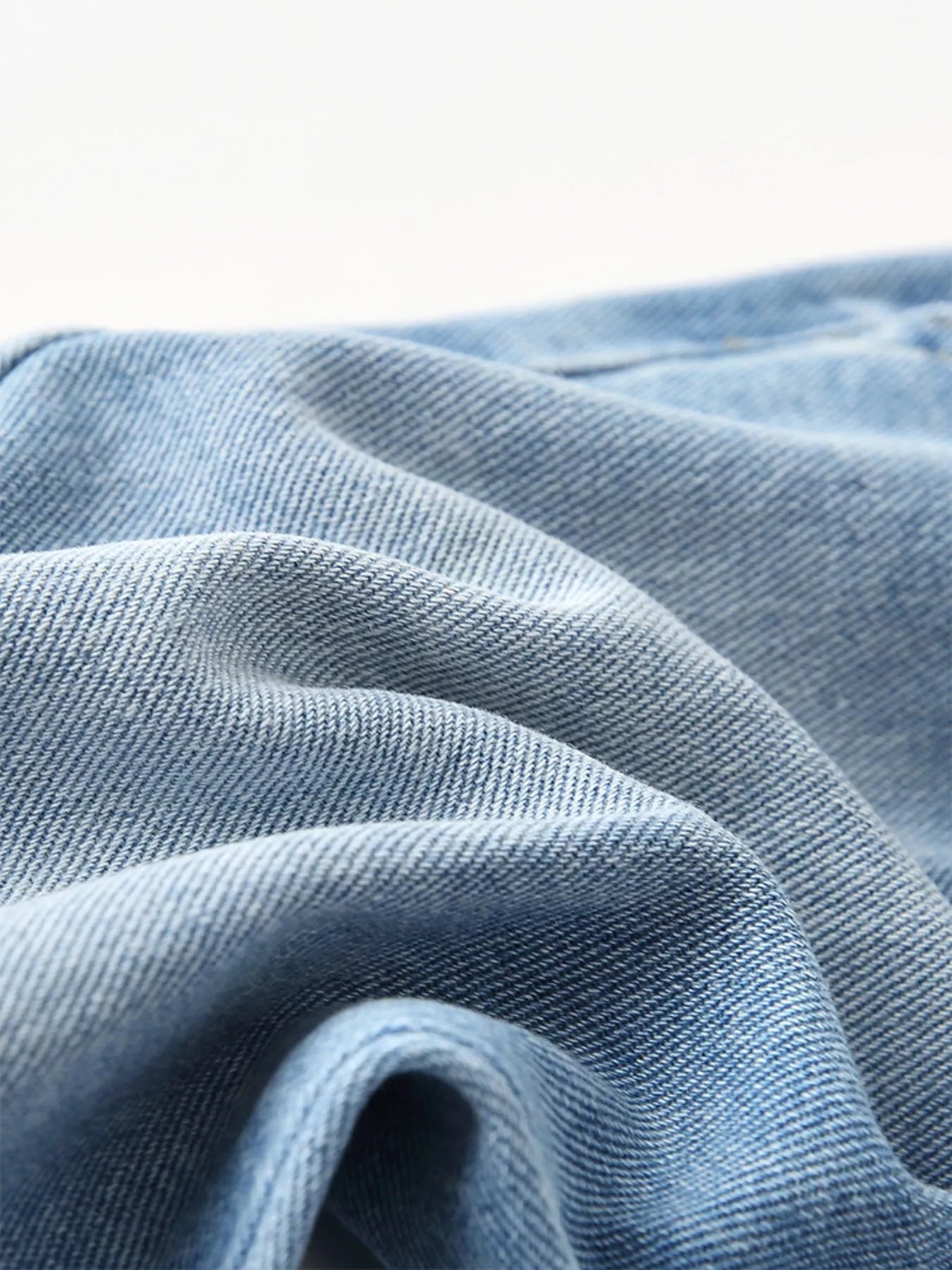 b1a36a1d3a7a4f51a1eab5327d1bf501-Max-Origin