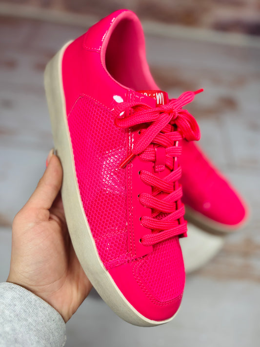 Billie Shiny Mesh Sneaker