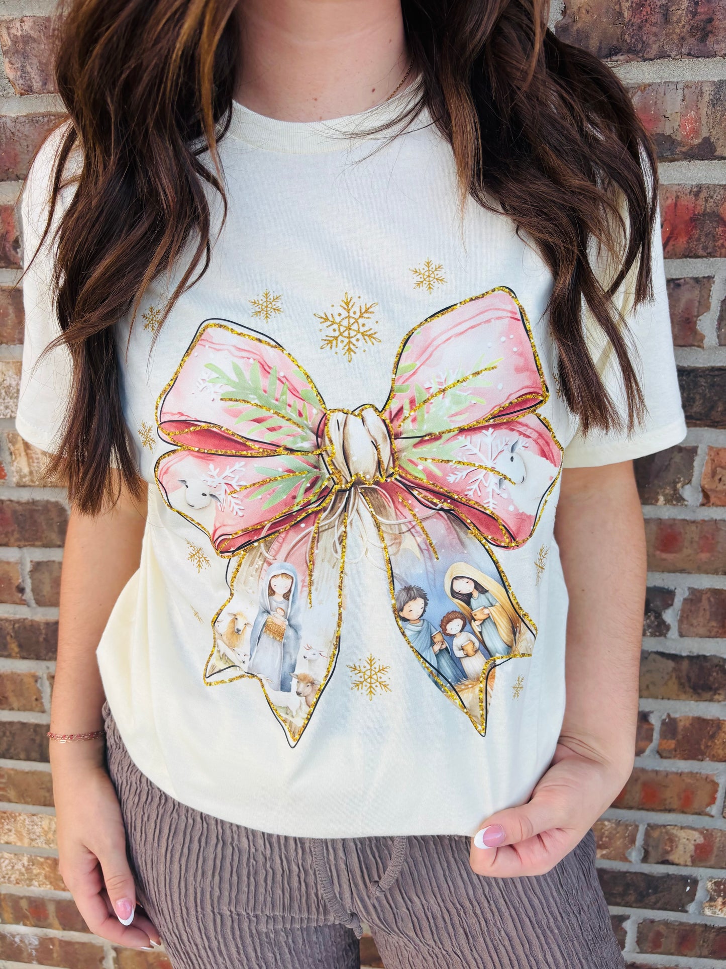 Bow Nativity Scene Tee