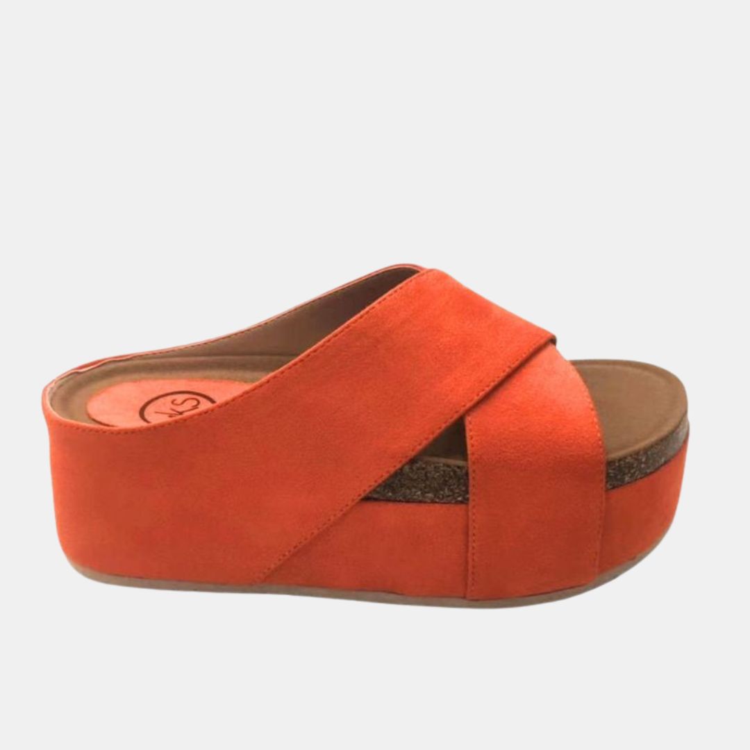 Nina 2 Crisscross Flatform Slide – Bold Platform Sandal with Modern Comfort