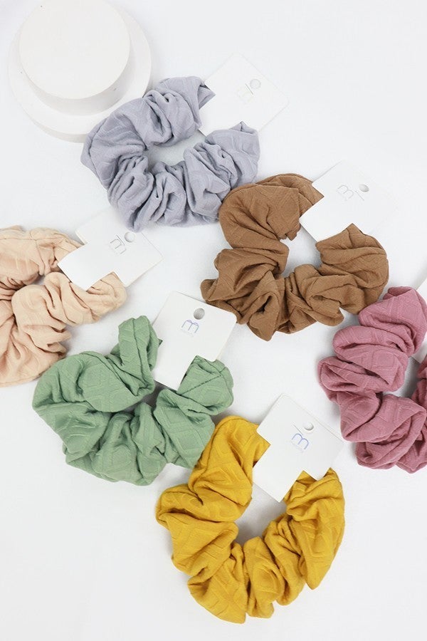Large Diamond Texture Scrunchie