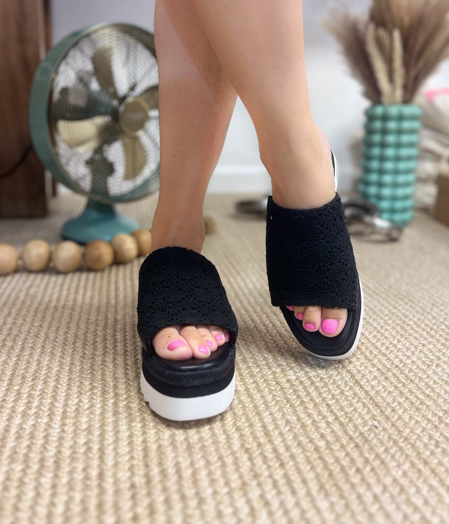 Ophelia Wedges in Black